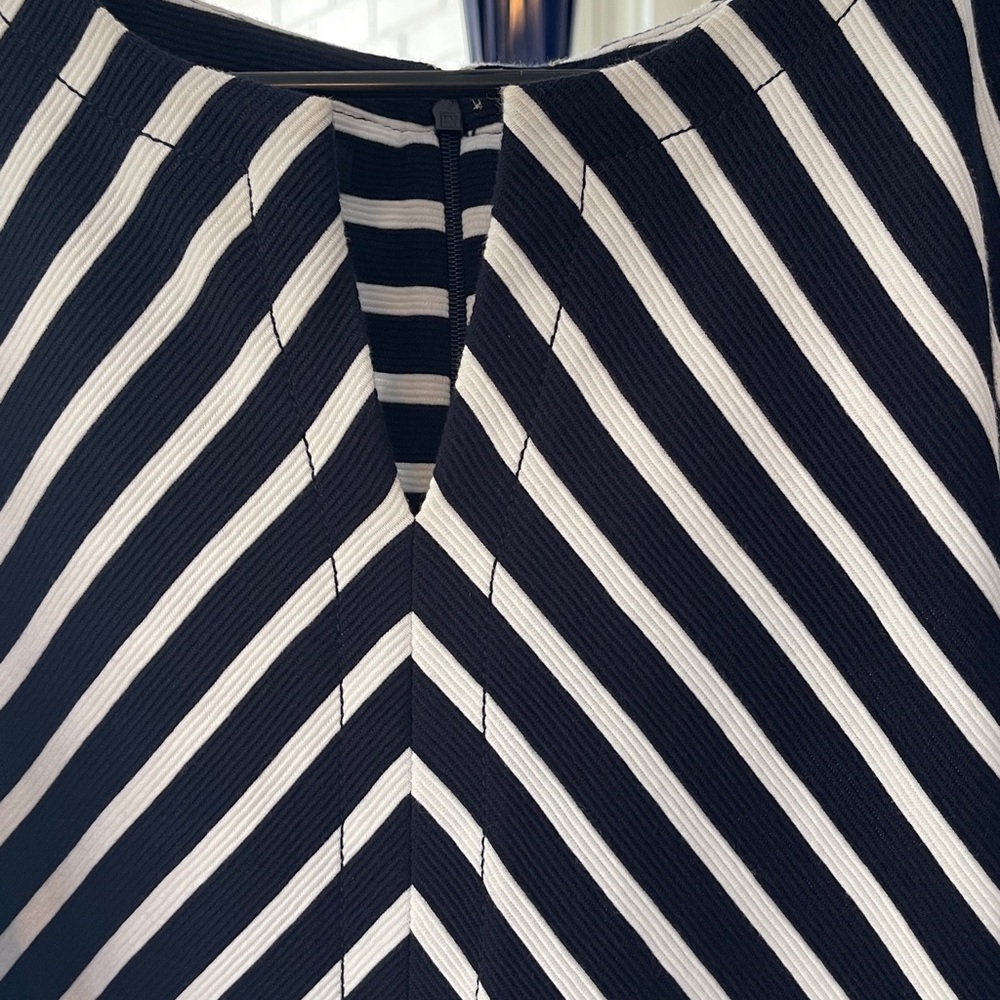Talbots Navy Blue and White Chevron Midi Dress - Picture 5 of 5